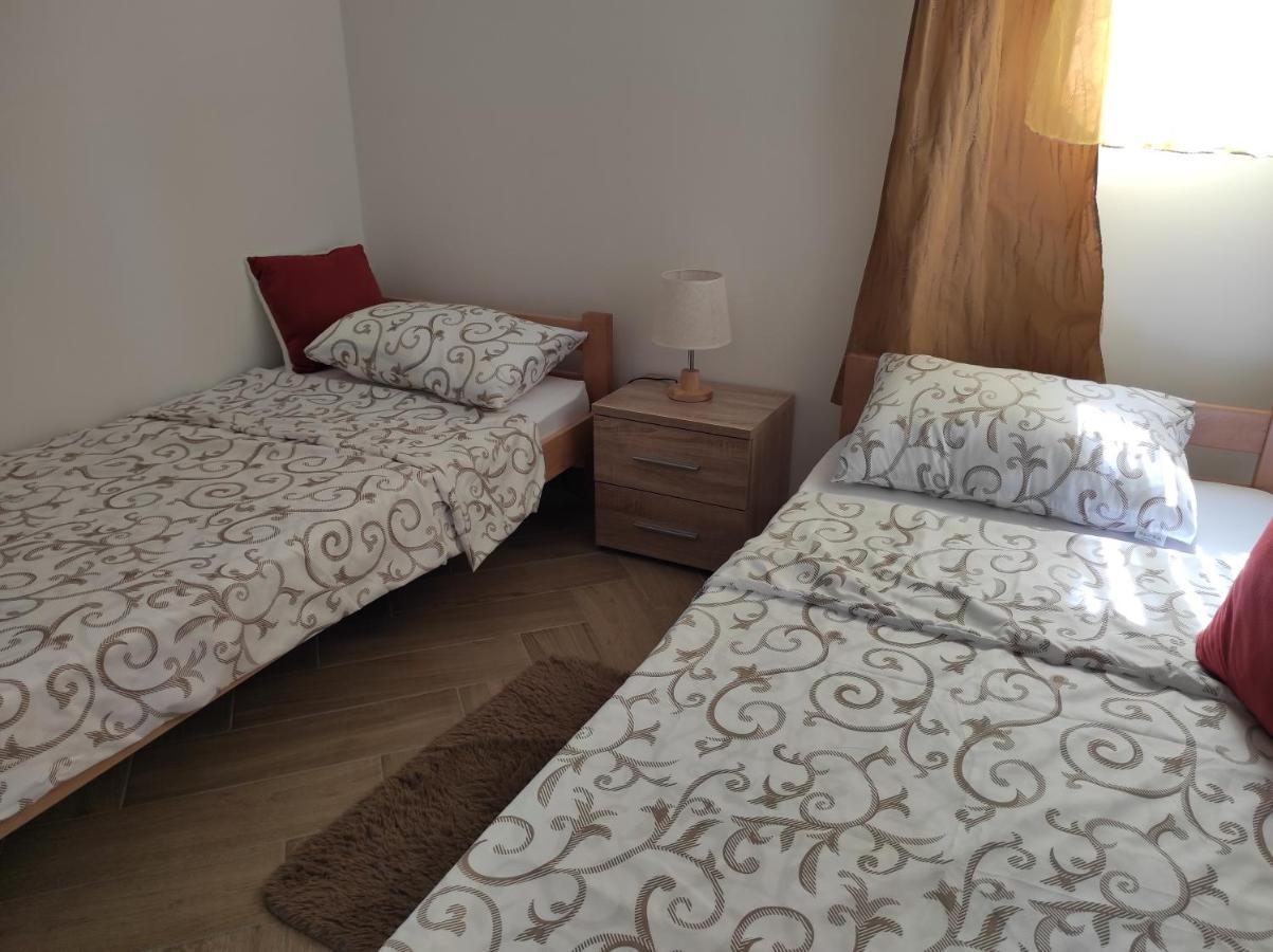 Andrea Airport Apartments Белград Екстер'єр фото